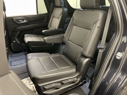 Used 2023 Chevrolet Tahoe Z71 w/ Luxury Package image 19