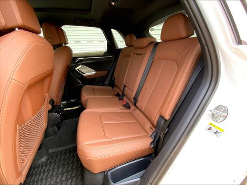 Certified 2023 Audi Q3 2.0T Premium Plus w/ Premium Plus Package AWD/4WD image 19