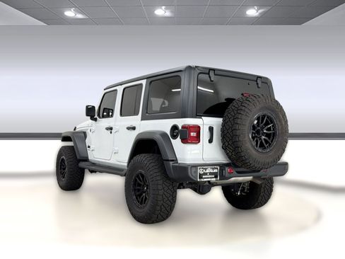 Used 2025 Jeep Wrangler Unlimited Sport AWD/4WD image 3