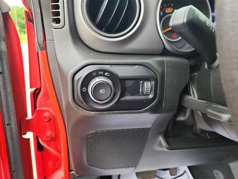 Used 2023 Jeep Wrangler Sport image 12