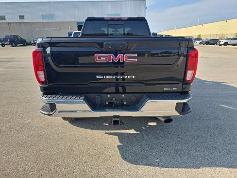 Used 2022 GMC Sierra 3500 SLE w/ SLE Convenience Package AWD/4WD image 5
