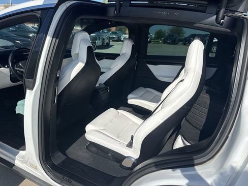 Used 2017 Tesla Model X 100D image 7