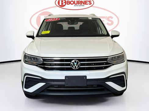Used 2023 Volkswagen Tiguan SE AWD/4WD image 5
