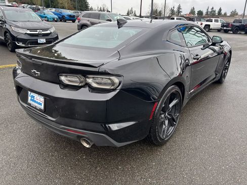 Used 2019 Chevrolet Camaro LT image 5
