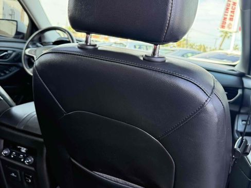 Used 2018 Chevrolet Traverse Premier image 91