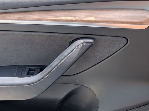 Used 2023 Tesla Model 3 Standard Range image 23