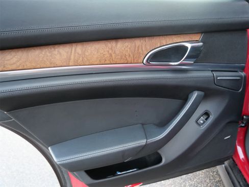 Certified 2016 Porsche Panamera GTS image 11