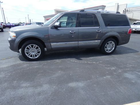 Used 2013 Lincoln Navigator L 4WD w/ HD Trailer Tow Pkg image 1