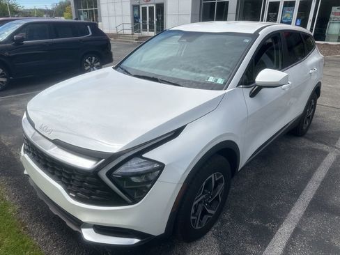 Certified 2023 Kia Sportage LX AWD/4WD image 3
