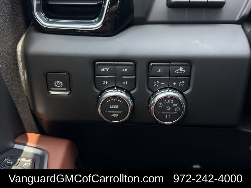 New 2026 GMC Sierra 2500 Denali Ultimate AWD/4WD image 19