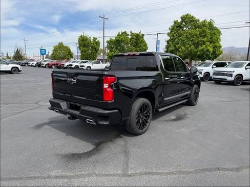 Used 2025 Chevrolet Silverado 1500 High Country image 7