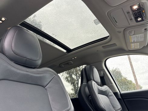 Used 2025 Lincoln Aviator Reserve w/ Luxury Package AWD/4WD image 16