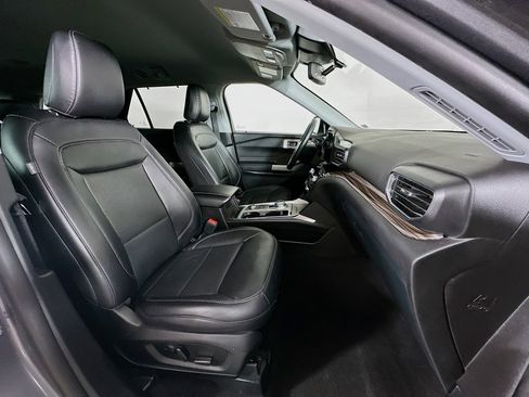 Used 2023 Ford Explorer Limited image 33