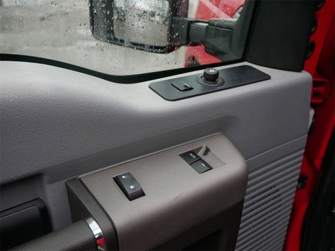 Used 2012 Ford F250 XLT w/ XLT Premium Pkg image 16