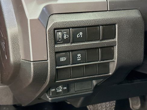 Used 2025 Toyota Tacoma TRD Off-Road image 17