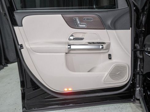 Certified 2026 Mercedes-Benz GLB 250 image 10