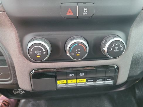 New 2024 RAM 5500 Tradesman RWD image 19