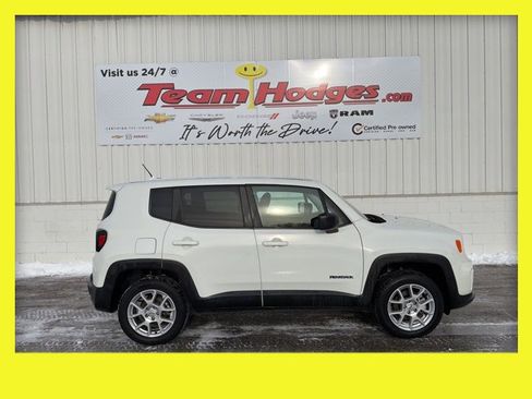 Used 2023 Jeep Renegade Latitude image 1