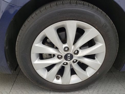 Used 2018 Kia Optima S w/ Panoramic Sunroof Package FWD image 31