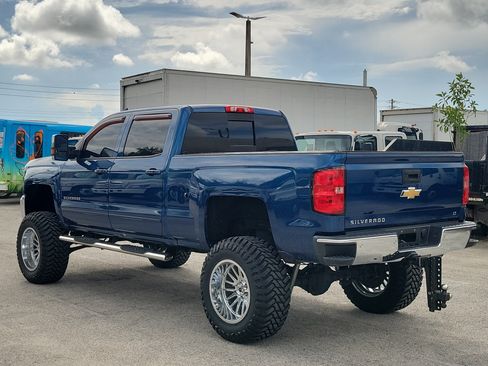 Used 2018 Chevrolet Silverado 1500 LT w/ All Star Edition RWD image 3