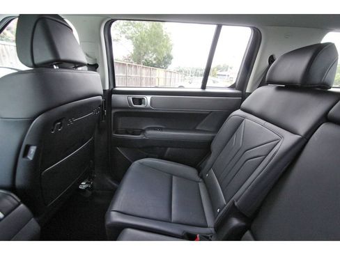 Used 2025 Hyundai Santa Fe XRT AWD/4WD image 12