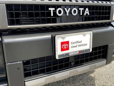 Used 2024 Toyota Land Cruiser image 29
