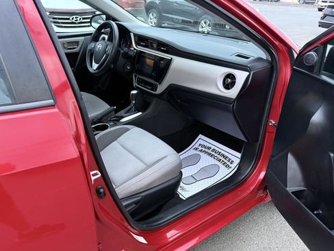 Used 2017 Toyota Corolla LE FWD image 13