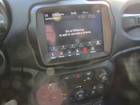 Used 2021 Jeep Renegade Latitude image 14