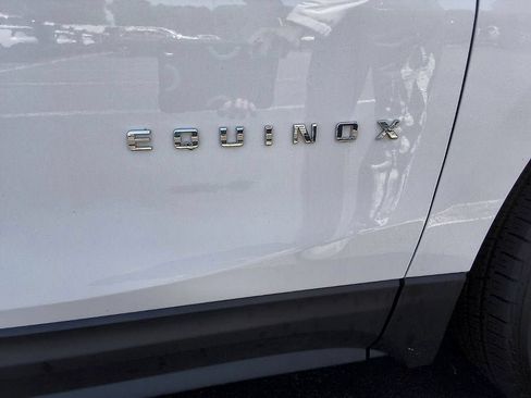 Used 2023 Chevrolet Equinox LS AWD/4WD image 14