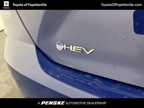 Used 2026 Toyota Camry SE image 11