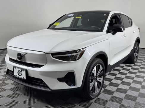 Certified 2023 Volvo C40 Recharge Core AWD/4WD image 13