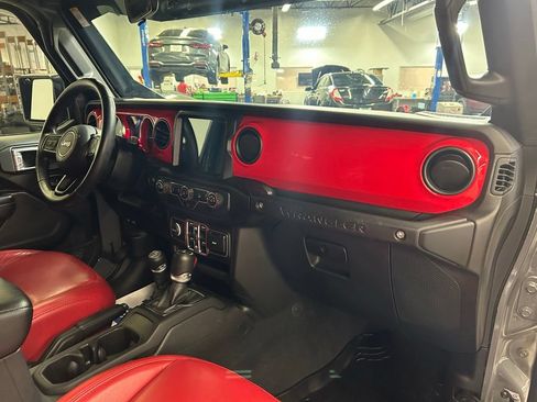 Used 2020 Jeep Wrangler Unlimited Sport AWD/4WD image 11