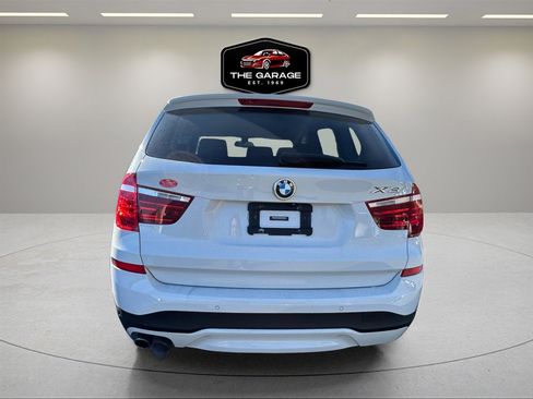 Used 2017 BMW X3 xDrive28i image 4