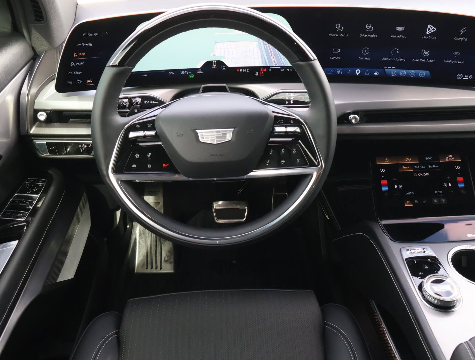 Certified 2027 Cadillac Vistiq Luxury w/ LPO, Floor Liner Package AWD/4WD image 15