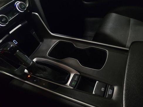 Used 2018 Honda Accord Sport image 26