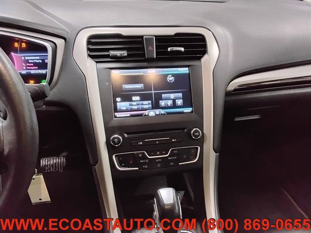 Used 2016 Ford Fusion Energi SE w/ Driver Assist Package FWD image 12