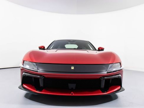 Certified 2025 Ferrari 12Cilindri RWD image 11