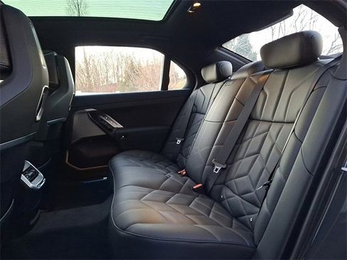 New 2026 BMW 740i xDrive 740i xDrive image 9