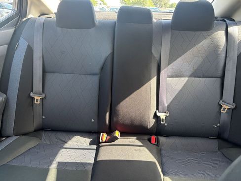 Used 2025 Nissan Versa SV FWD image 36