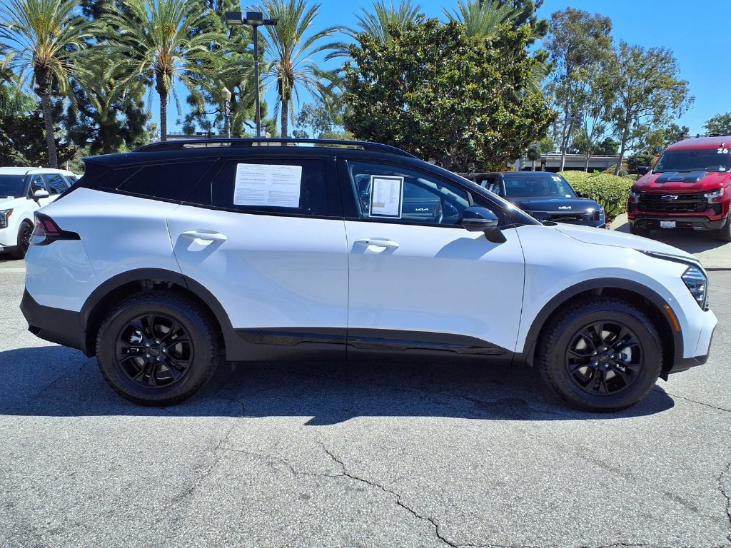 Certified 2025 Kia Sportage X-Pro AWD/4WD image 4