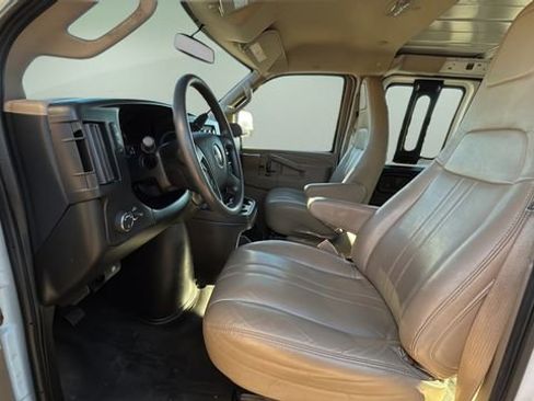 Used 2023 GMC Savana 2500 w/ Driver Convenience Package image 17
