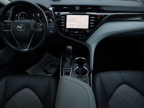 Used 2019 Toyota Camry SE image 13
