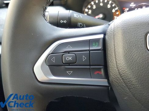 Used 2025 Jeep Compass Latitude AWD/4WD image 20