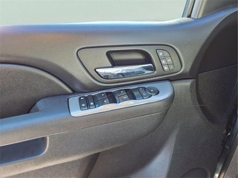 Used 2014 Chevrolet Silverado 3500 LTZ w/ LTZ Plus Package image 15