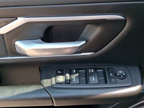 Used 2022 RAM 1500 Big Horn AWD/4WD image 12