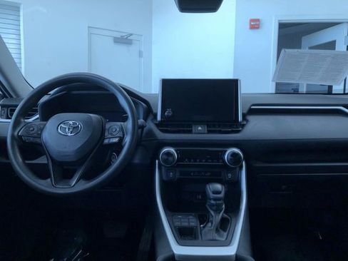Used 2024 Toyota RAV4 LE image 17