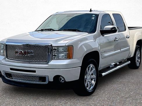 Used 2013 GMC Sierra 1500 Denali AWD/4WD image 2