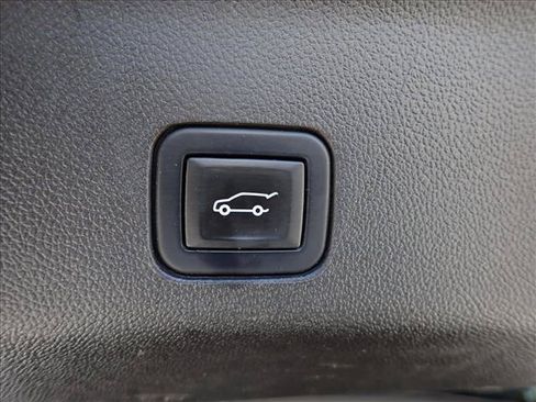 Used 2021 Chevrolet Tahoe LT AWD/4WD image 8