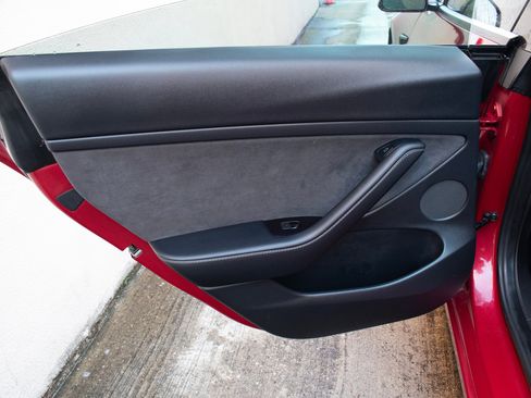 Used 2022 Tesla Model 3 Long Range image 25