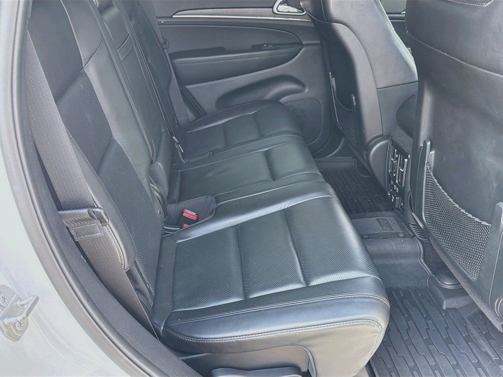 Used 2018 Jeep Grand Cherokee Limited w/ Luxury Group II RWD image 29